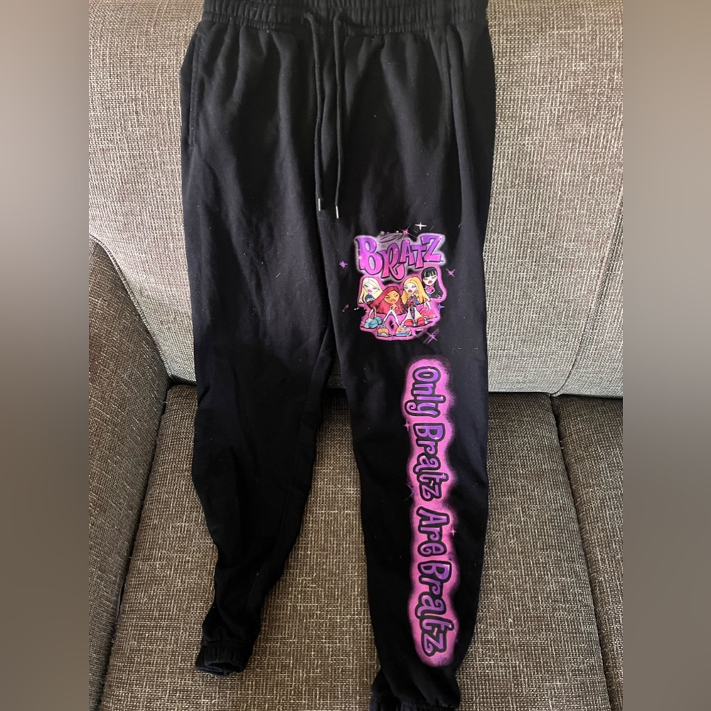 Bratz Sweatpants size Small